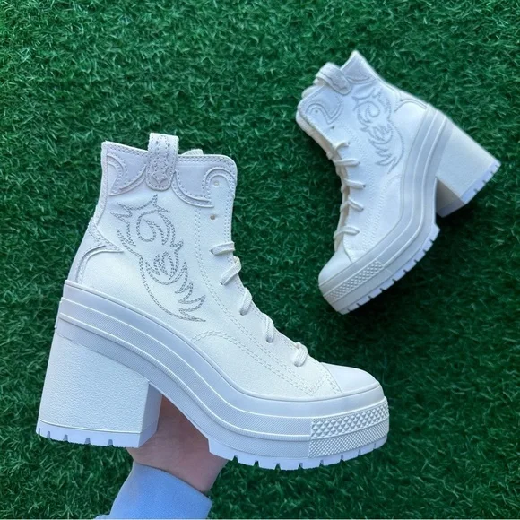 Unavailable 🎁Converse Chuck 70 De Luxe Heel Hi Vintage White - Picture 3 of 10